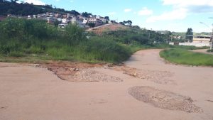 Moradores continuam sofrendo com o abandono do bairro Nova Cidade - Nova Cidade 1