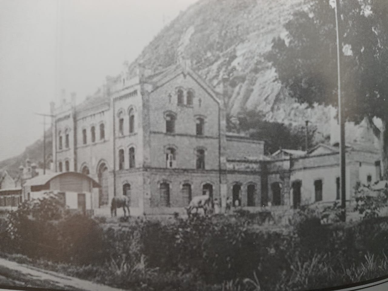 História de Nossa Terra: A Fábrica da Mantiqueira - Foto 3 Fabrica da Cia Brazileira Lacticinios RJ 1907
