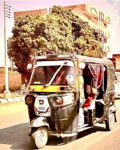 O sol nasce para todos, o problema é a sombra - 3 O INDEFECTIVEL TUC TUC