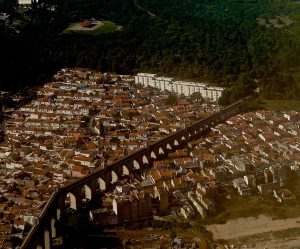 Uma cabeça num frasco de vidro 3 Uma cabeça num frasco de vidro - 4 CATEDRAL DA SE DE LISBOA NO SECULO XIX