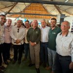 Secretário de Agricultura conversa com lideranças rurais no Parque de Exposições - Imagem do WhatsApp de 2024 05 15 as 15.06.08 919b79b6