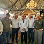 Secretário de Agricultura conversa com lideranças rurais no Parque de Exposições - Imagem do WhatsApp de 2024 05 15 as 15.06.22 c8100c87