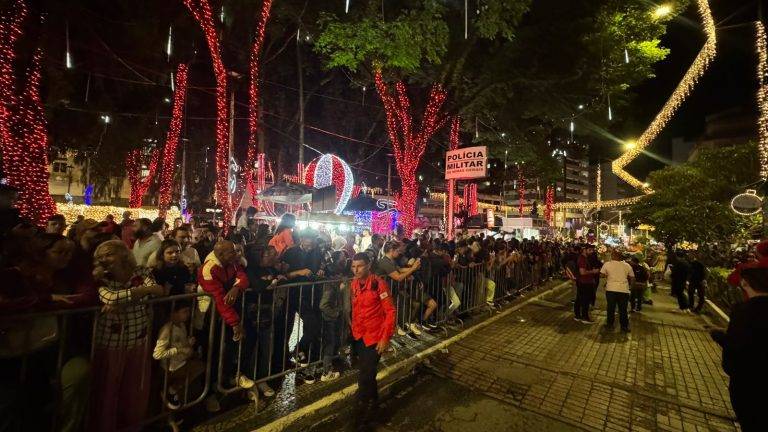 Especial de domingo: a primeira parada natalina - Imagem do WhatsApp de 2024 12 15 as 20.01.32 432f4066