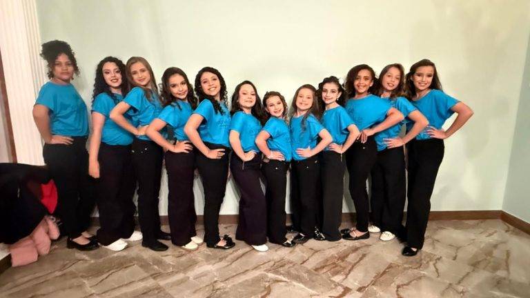 Vasconcelos apresenta as candidatas aos títulos de brotinho, super broto e rainha do 25º Festival de Morango, Rosas e Flores 9 Vasconcelos apresenta as candidatas aos títulos de brotinho, super broto e rainha do 25º Festival de Morango, Rosas e Flores - Imagem do WhatsApp de 2025 06 14 as 08.07.17 61e1a018