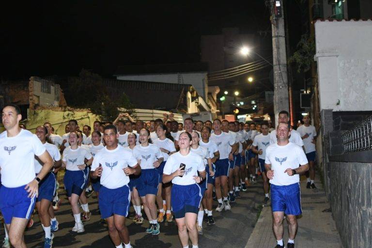 Alunos da EPCAR na corrida dos cem dias - IMG 20250827 WA0008