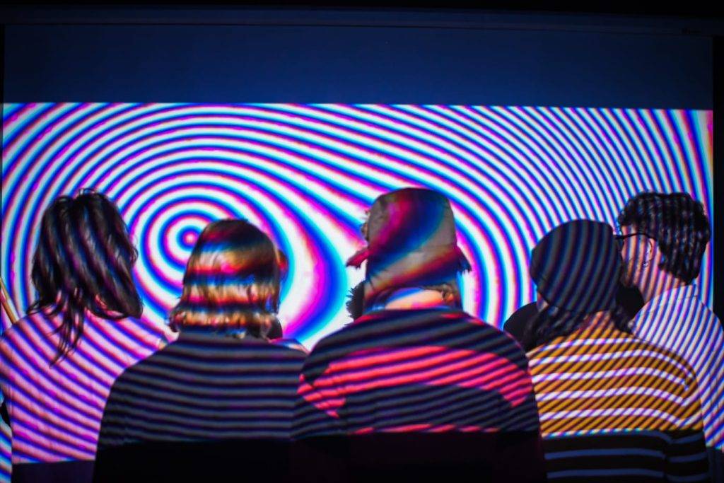 ‘Quaze Algo’ vai surpreender você com um som psicodélico 7 ‘Quaze Algo’ vai surpreender você com um som psicodélico - IMG 20251026 WA0037