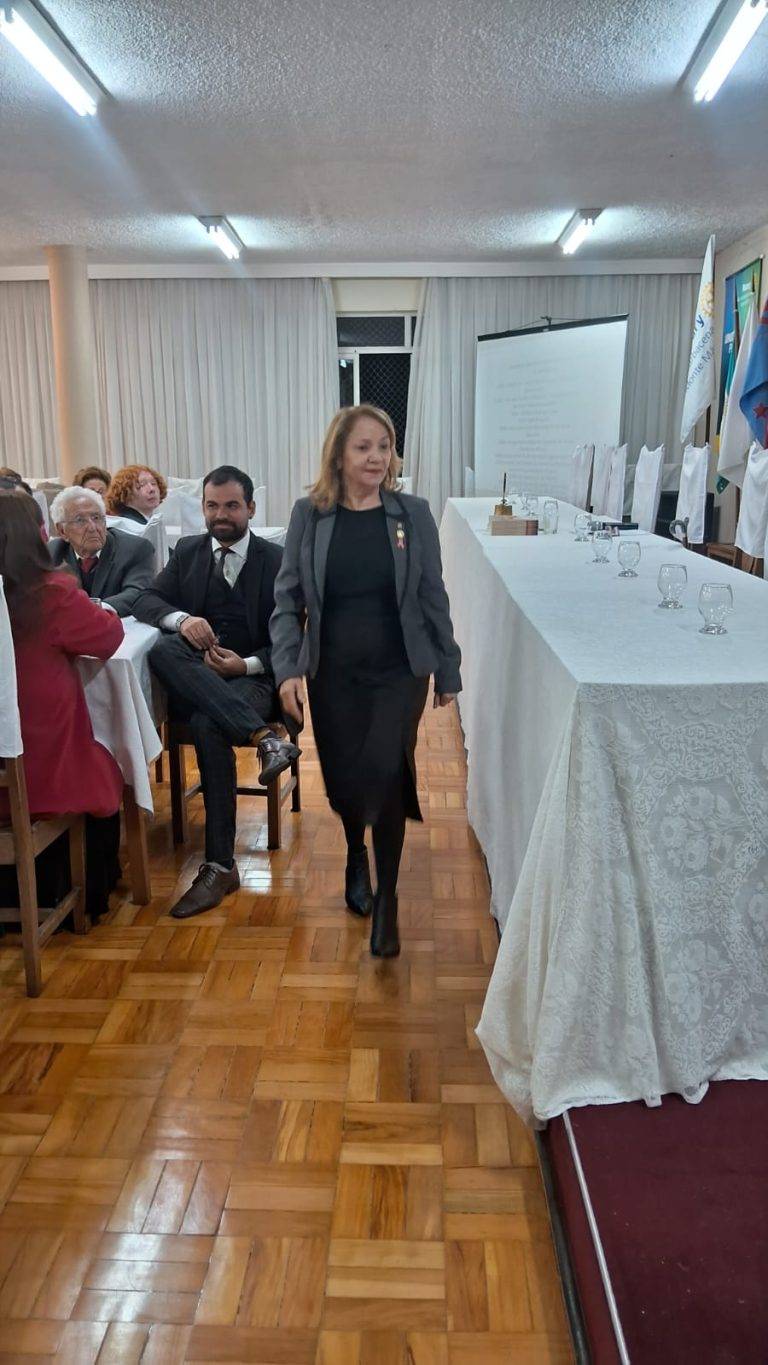 Empresário aborda a história do Comércio barbacenense em noite no Rotary 3 Empresário aborda a história do Comércio barbacenense em noite no Rotary - IMG 20251028 WA0140