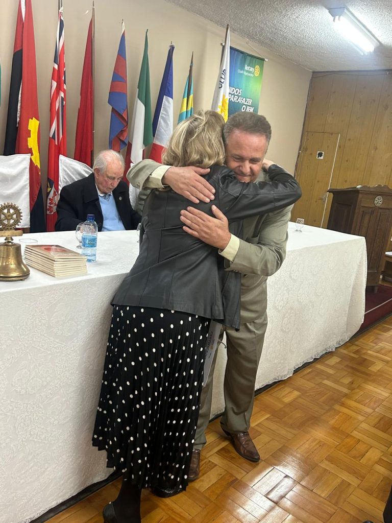 Empresário aborda a história do Comércio barbacenense em noite no Rotary 14 Empresário aborda a história do Comércio barbacenense em noite no Rotary - IMG 20251028 WA0162