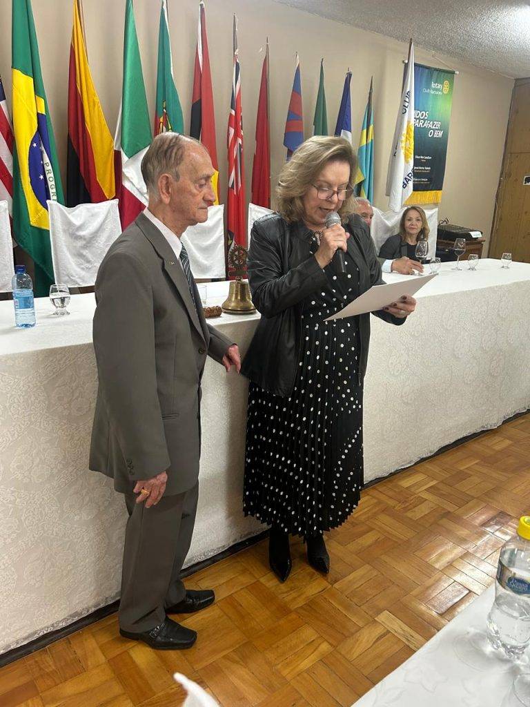 Empresário aborda a história do Comércio barbacenense em noite no Rotary 16 Empresário aborda a história do Comércio barbacenense em noite no Rotary - IMG 20251028 WA0164