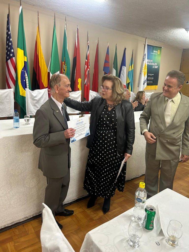 Empresário aborda a história do Comércio barbacenense em noite no Rotary 18 Empresário aborda a história do Comércio barbacenense em noite no Rotary - IMG 20251028 WA0166
