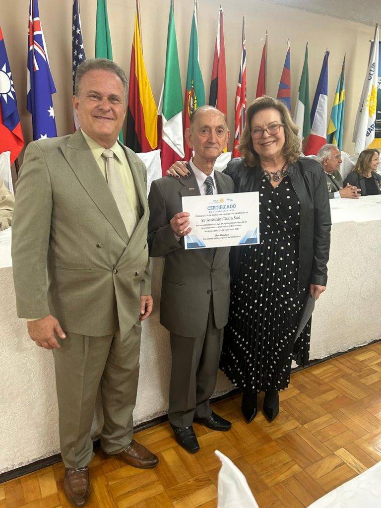 Empresário aborda a história do Comércio barbacenense em noite no Rotary 19 Empresário aborda a história do Comércio barbacenense em noite no Rotary - IMG 20251028 WA0167