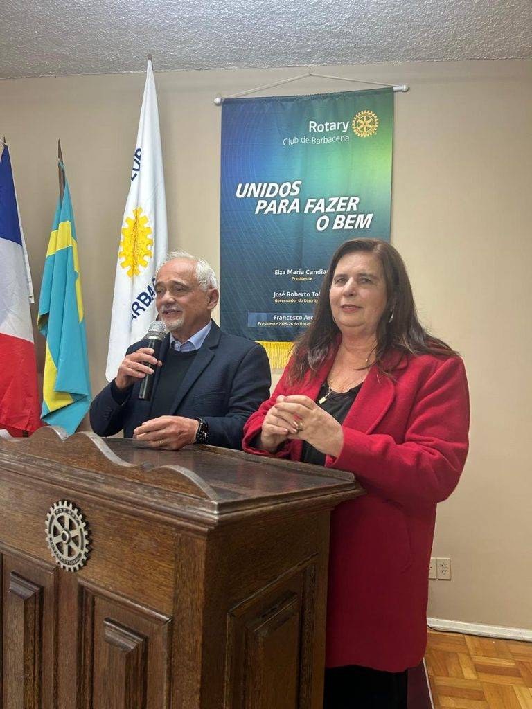 Empresário aborda a história do Comércio barbacenense em noite no Rotary 25 Empresário aborda a história do Comércio barbacenense em noite no Rotary - IMG 20251028 WA0173