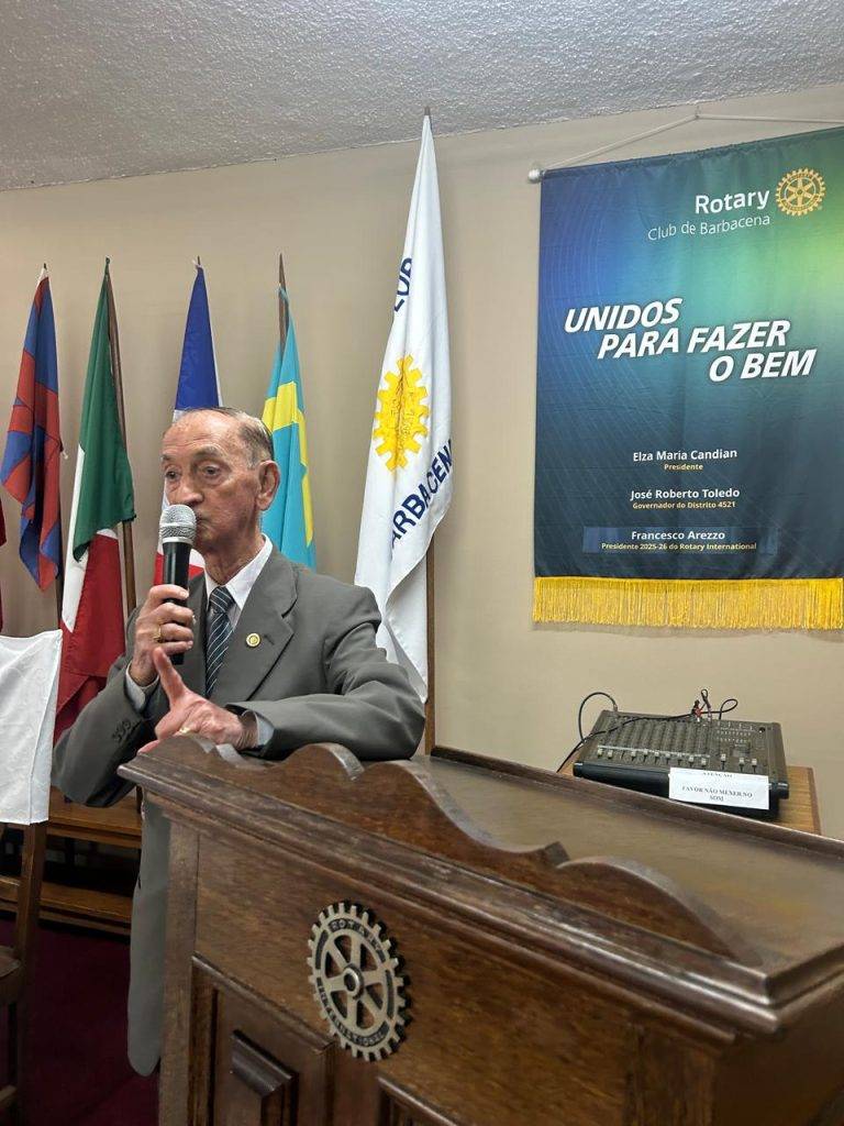 Empresário aborda a história do Comércio barbacenense em noite no Rotary 26 Empresário aborda a história do Comércio barbacenense em noite no Rotary - IMG 20251028 WA0176
