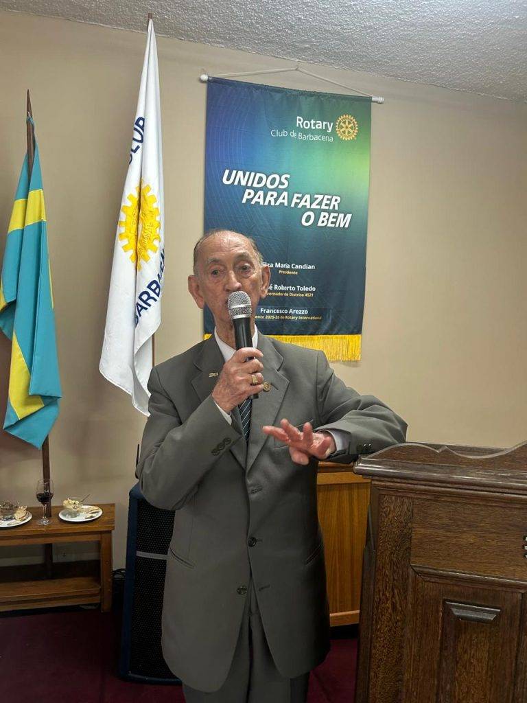 Empresário aborda a história do Comércio barbacenense em noite no Rotary 27 Empresário aborda a história do Comércio barbacenense em noite no Rotary - IMG 20251028 WA0178