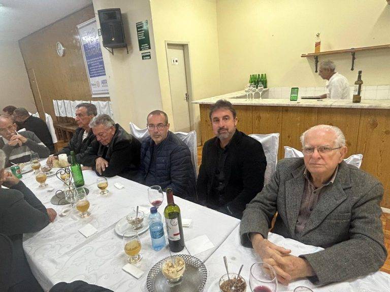 Empresário aborda a história do Comércio barbacenense em noite no Rotary 69 Empresário aborda a história do Comércio barbacenense em noite no Rotary - IMG 20251028 WA0208