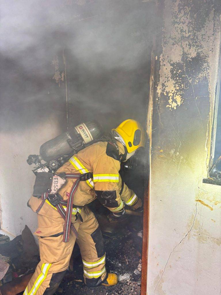 Casal briga e depois casa é incendiada - Imagem do WhatsApp de 2025 11 09 as 16.55.07 134aa8df