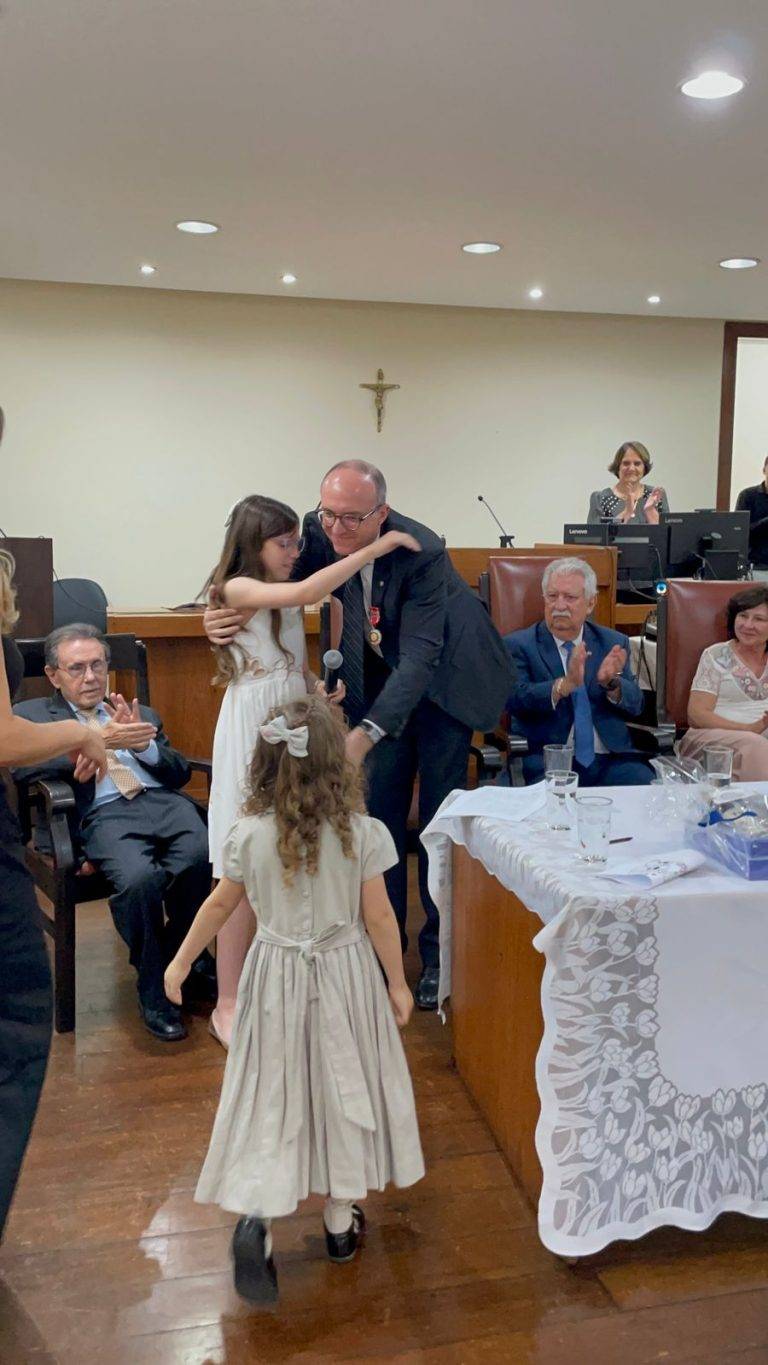 Magistrado condecorado com Medalha Desembargador Hélio Costa - WhatsApp Image 2025 12 03 at 18.58.33