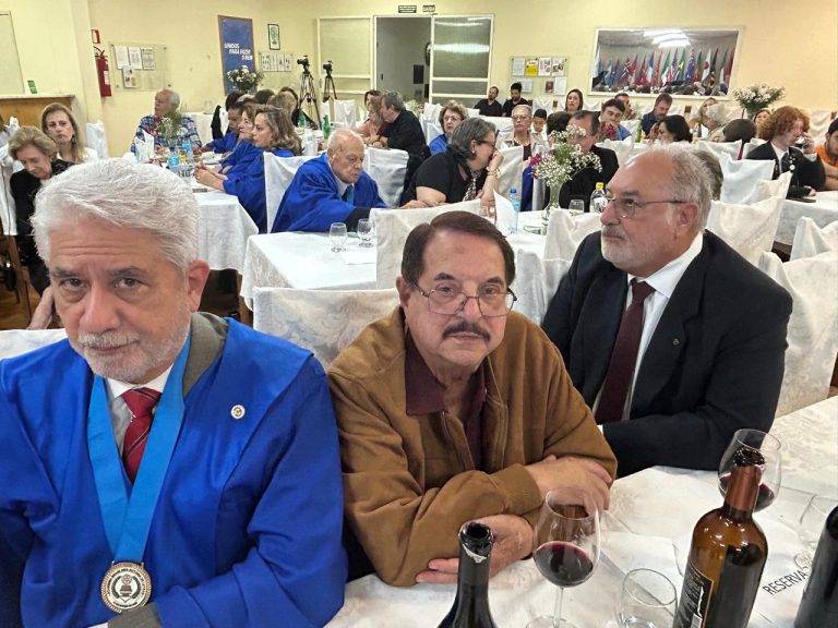 Recital de Natal no Rotary Club Barbacena - WhatsApp Image 2025 12 10 at 22.18.58