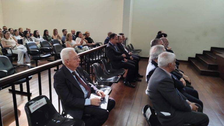 Juiz Marcos Alves conduzirá Escola Judicial na Comarca de Barbacena 1 Juiz Marcos Alves conduzirá Escola Judicial na Comarca de Barbacena - nucleo da EJEF 101225 1