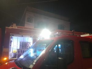 Incêndio em casa no Grogotó deixa adolescente ferida - WhatsApp Image 2026 01 04 at 04.29.30