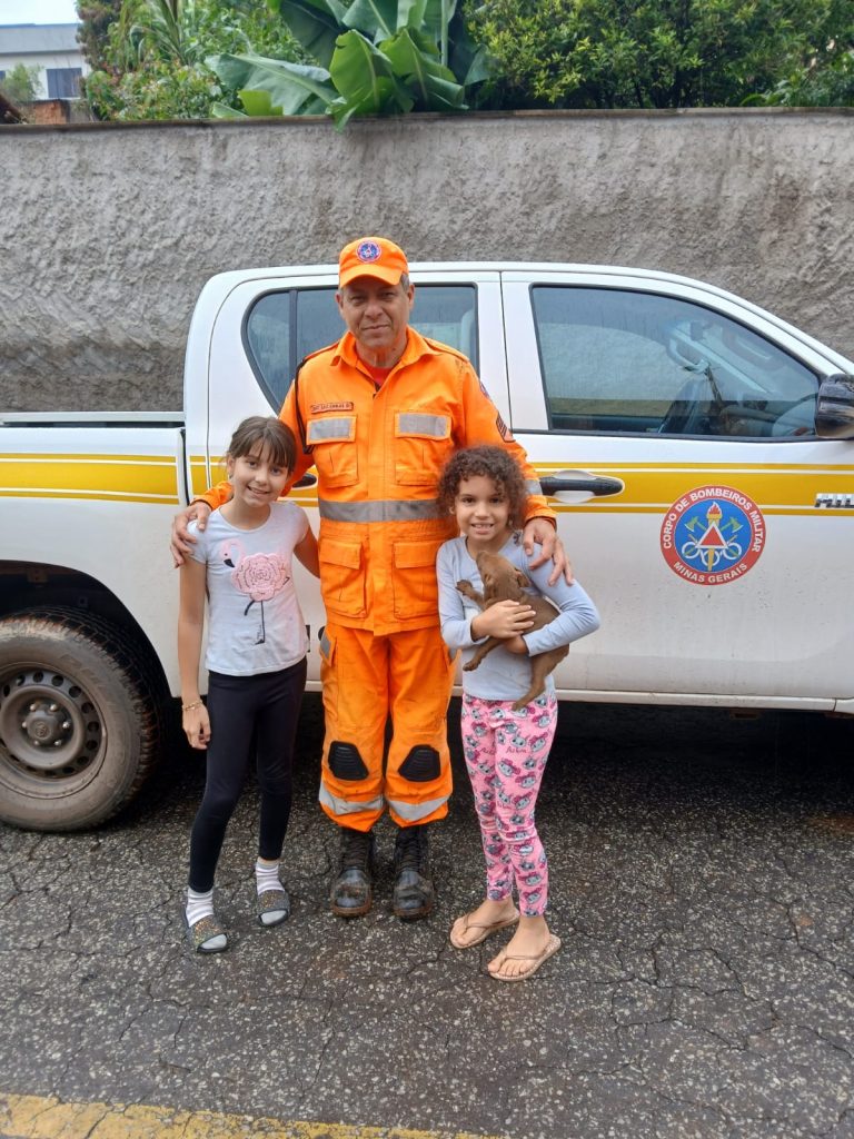 Filhote de cachorro resgatado após ficar três dias perdido às margens de rio - WhatsApp Image 2026 01 22 at 07.31.35 1