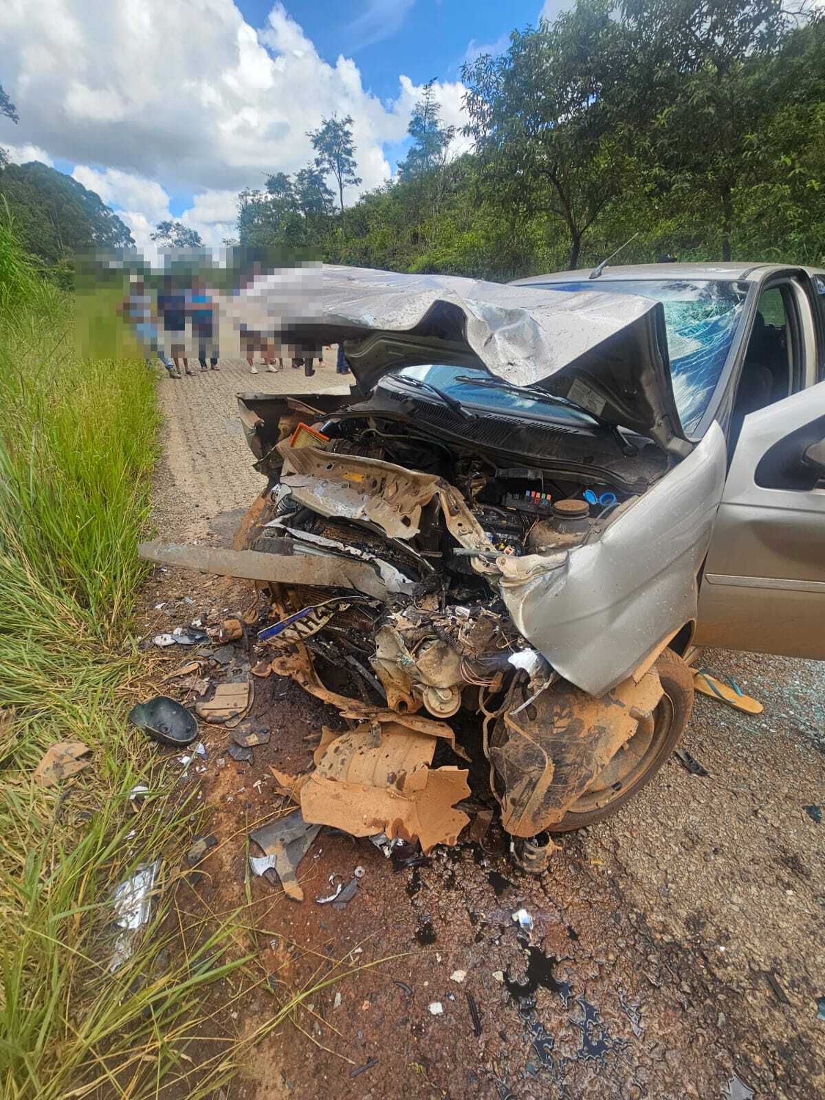 Acidente em rodovia de Conselheiro Lafaiete deixa dois mortos - Foto de Fernando Neto 2 1 2