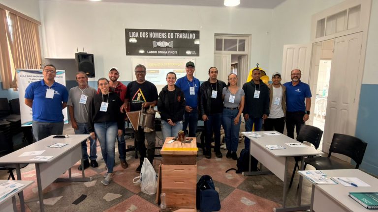 Liga Treinamentos acerta na realização do primeiro curso de apicultura - WhatsApp Image 2026 04 12 at 09.56.44 1