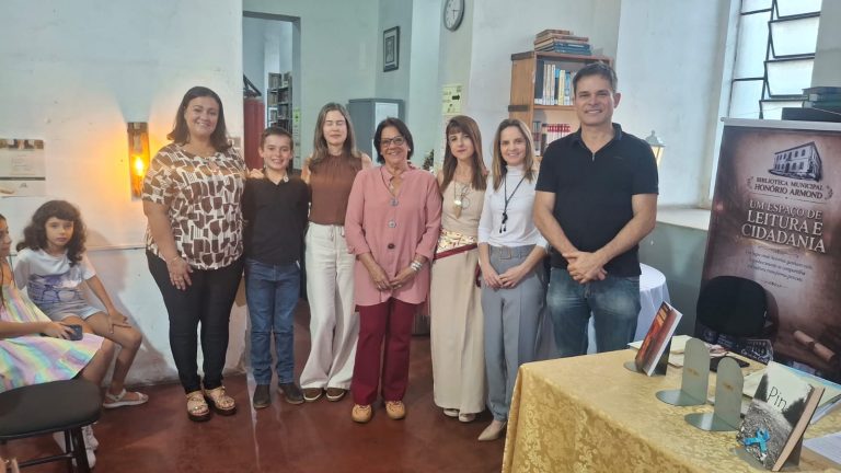 Vozes da literatura infantojuvenil encantam público na Biblioteca Municipal Honório Armond - WhatsApp Image 2026 04 19 at 07.18.49 1