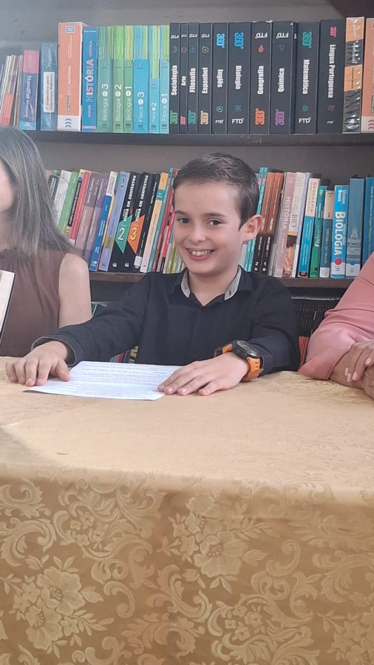 Vozes da literatura infantojuvenil encantam público na Biblioteca Municipal Honório Armond - WhatsApp Image 2026 04 19 at 07.18.50 1