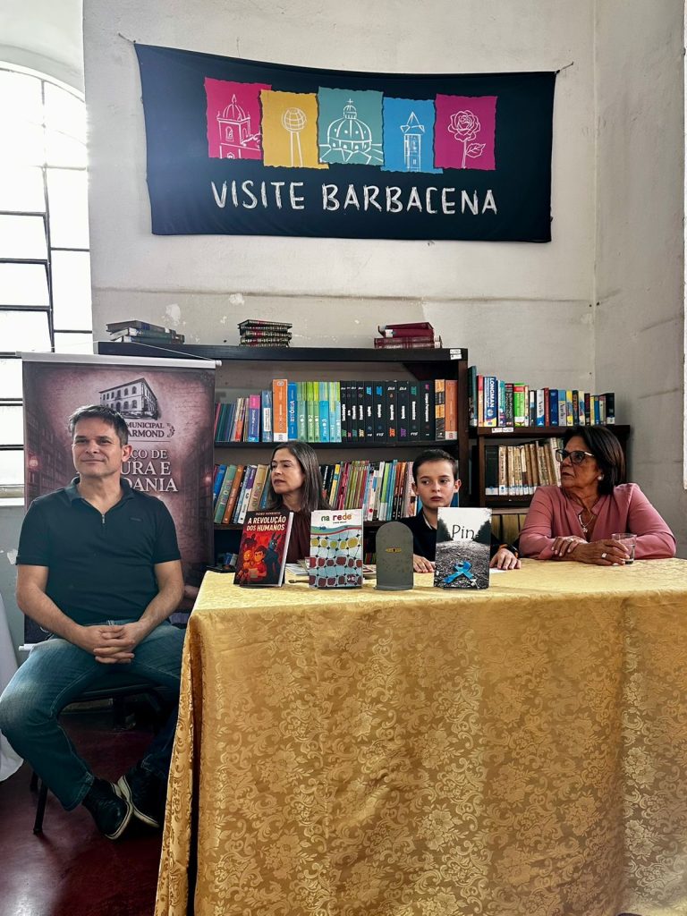 Vozes da literatura infantojuvenil encantam público na Biblioteca Municipal Honório Armond - WhatsApp Image 2026 04 19 at 07.18.51 1