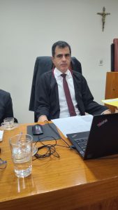 Após 13 horas de julgamento, homem é condenado por homicídio qualificado em Barbacena - Bruno Guerra Promotor de Justica 130526