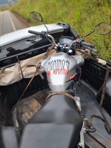 Motociclista sem habilitação tenta fugir de abordagem e abandona veículo - WhatsApp Image 2026 05 17 at 16.15.02 1